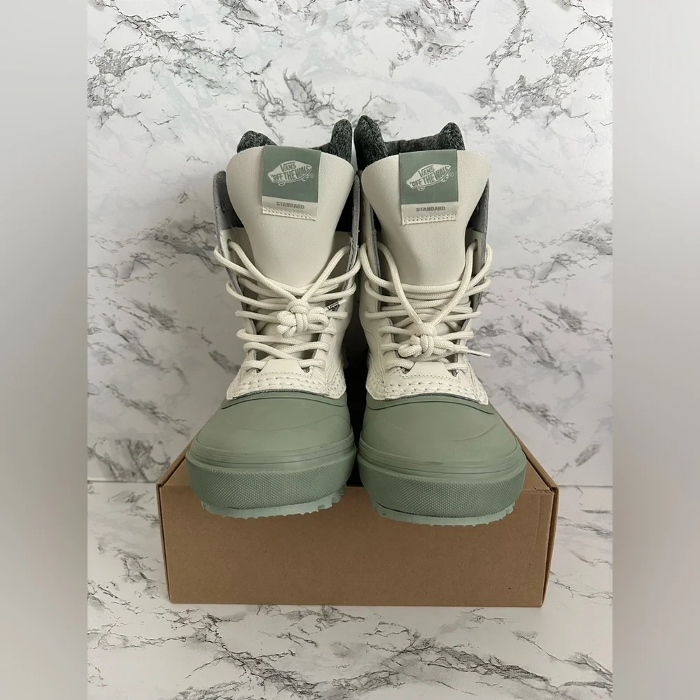 Vans MTE Standard Cold Weather All Trac Snow Boots Men’s Size 7/Women’s Size 8.5